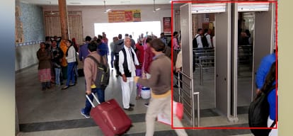 no security at public places like railway station and bus stands