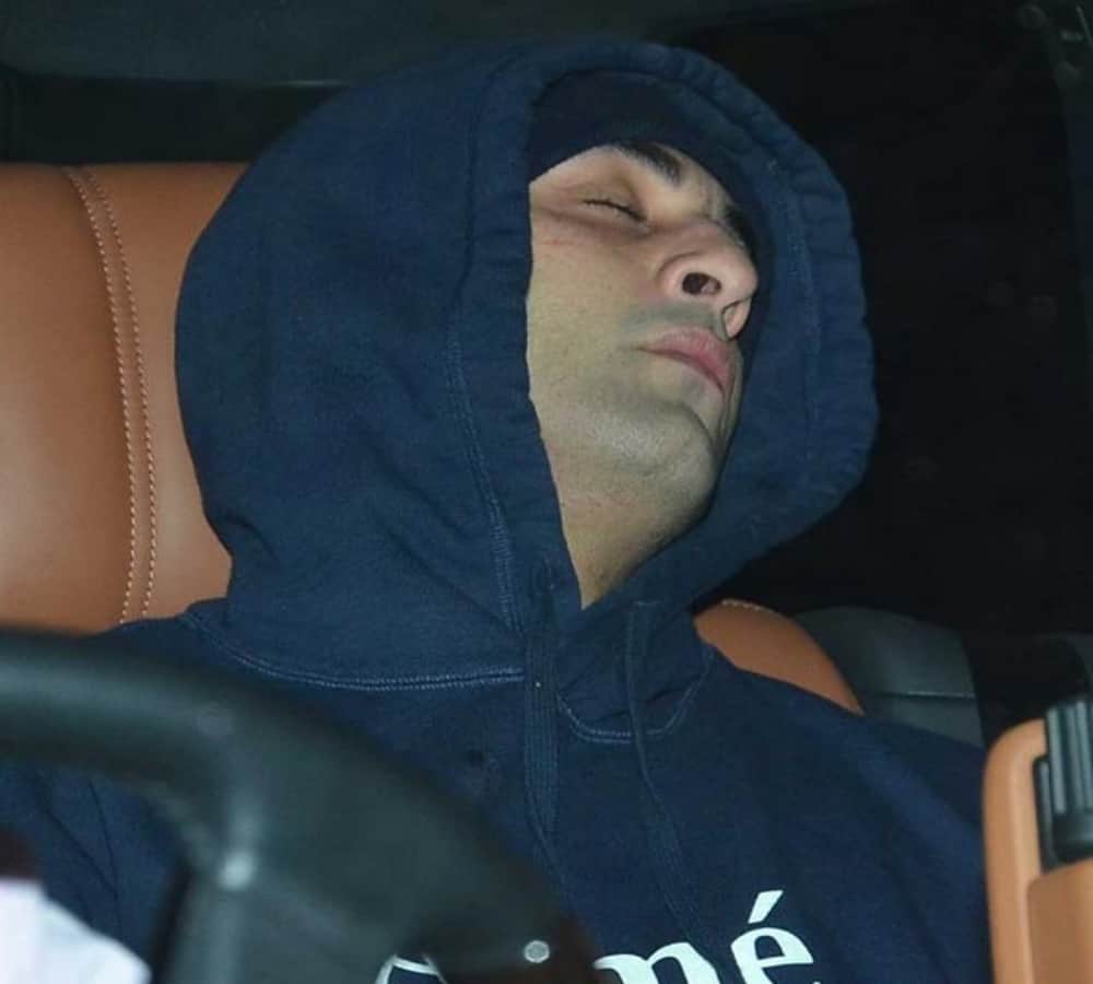 ranbir kapoor sleeping in his car after shooting of film sanjay dutt biopic
