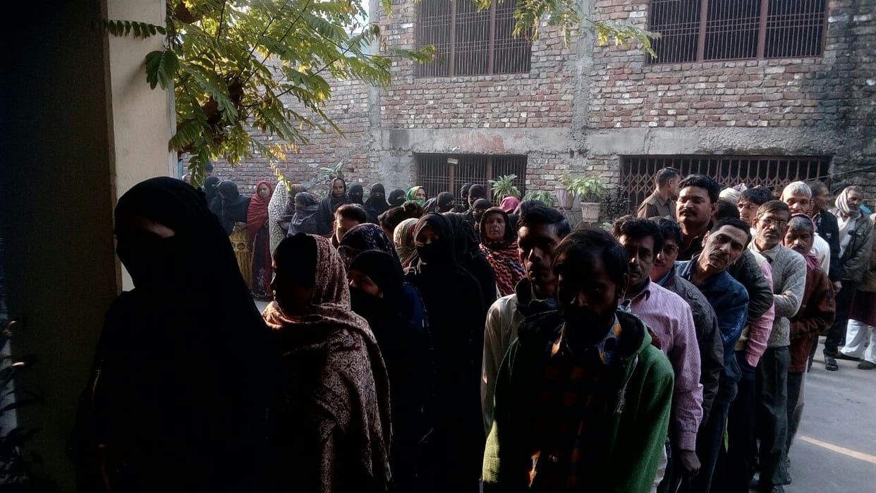 voting in mainpuri is going on for municipal poll