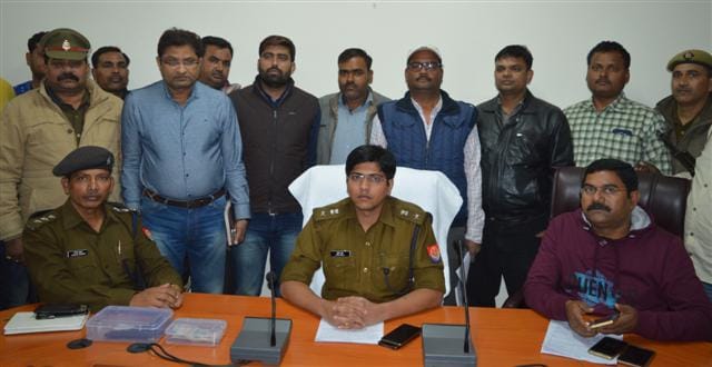Retired fighter caught the infamous Vinod Jat in Hathras