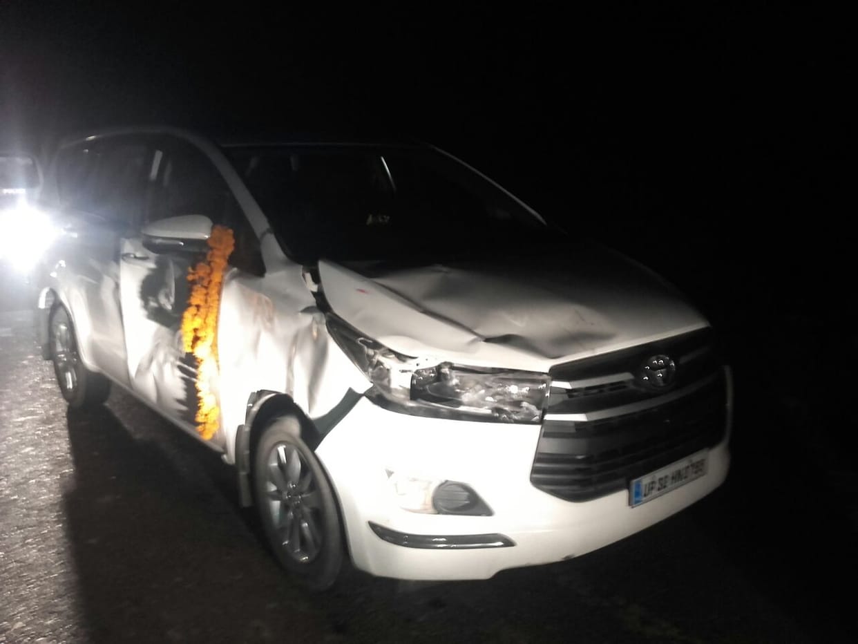 minister mohsin raza car hit the animal in sitapur