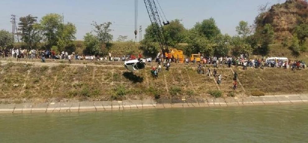 Aligarh: 5 people died after car fell into canal