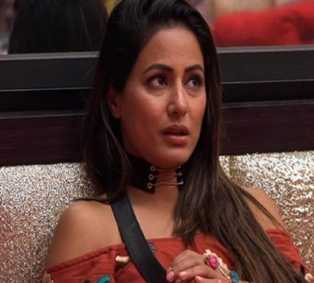 Bigg Boss 11 Contestant Hina Khan Trolled On Twitter Again