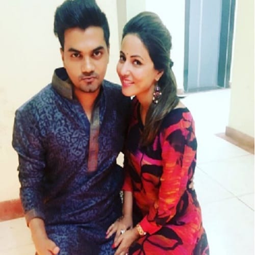 Karan Patel shares some videos of Bigg Boss contestant Hina Khan to prove his point 