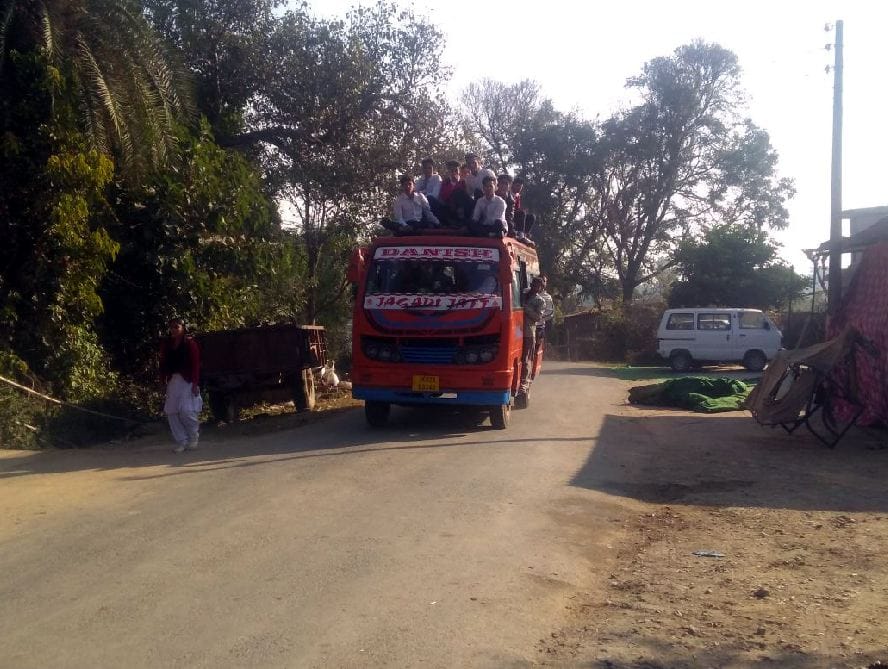 overloading in metador in kathua way 