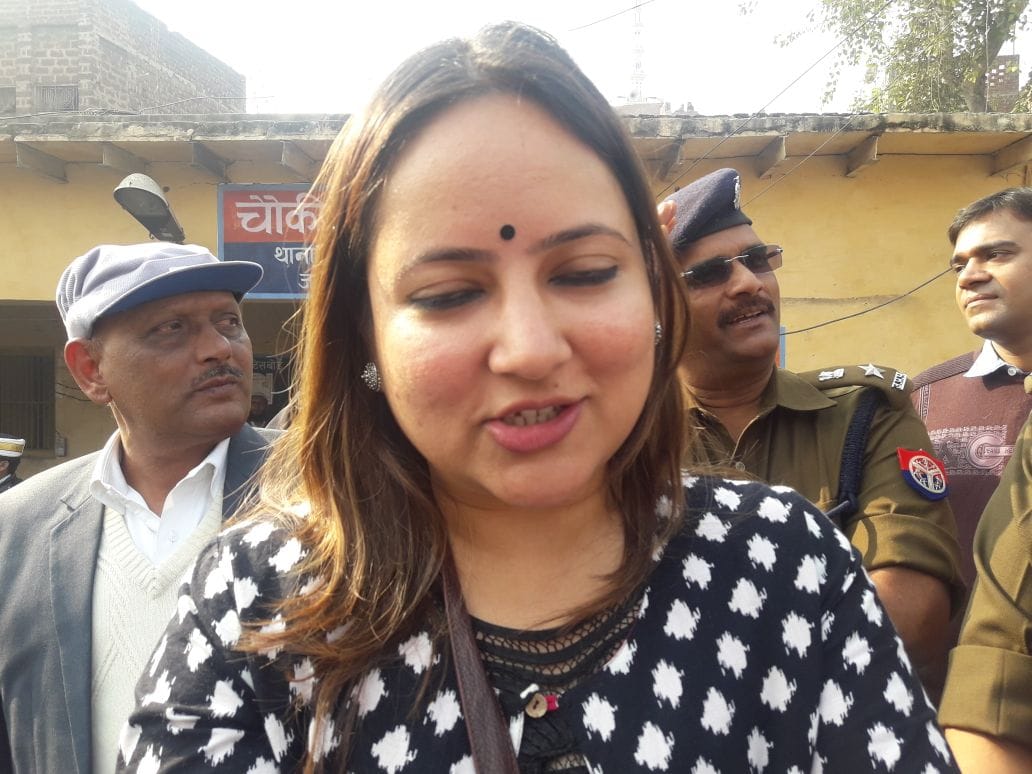 द स्ट्रील ऑफ फ्रेम में होंगे डीएम की फोटो