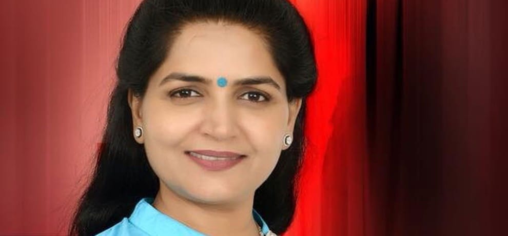 gujarat election 2017 Congress spokesperson Rekhaben Chaudhary resigned
