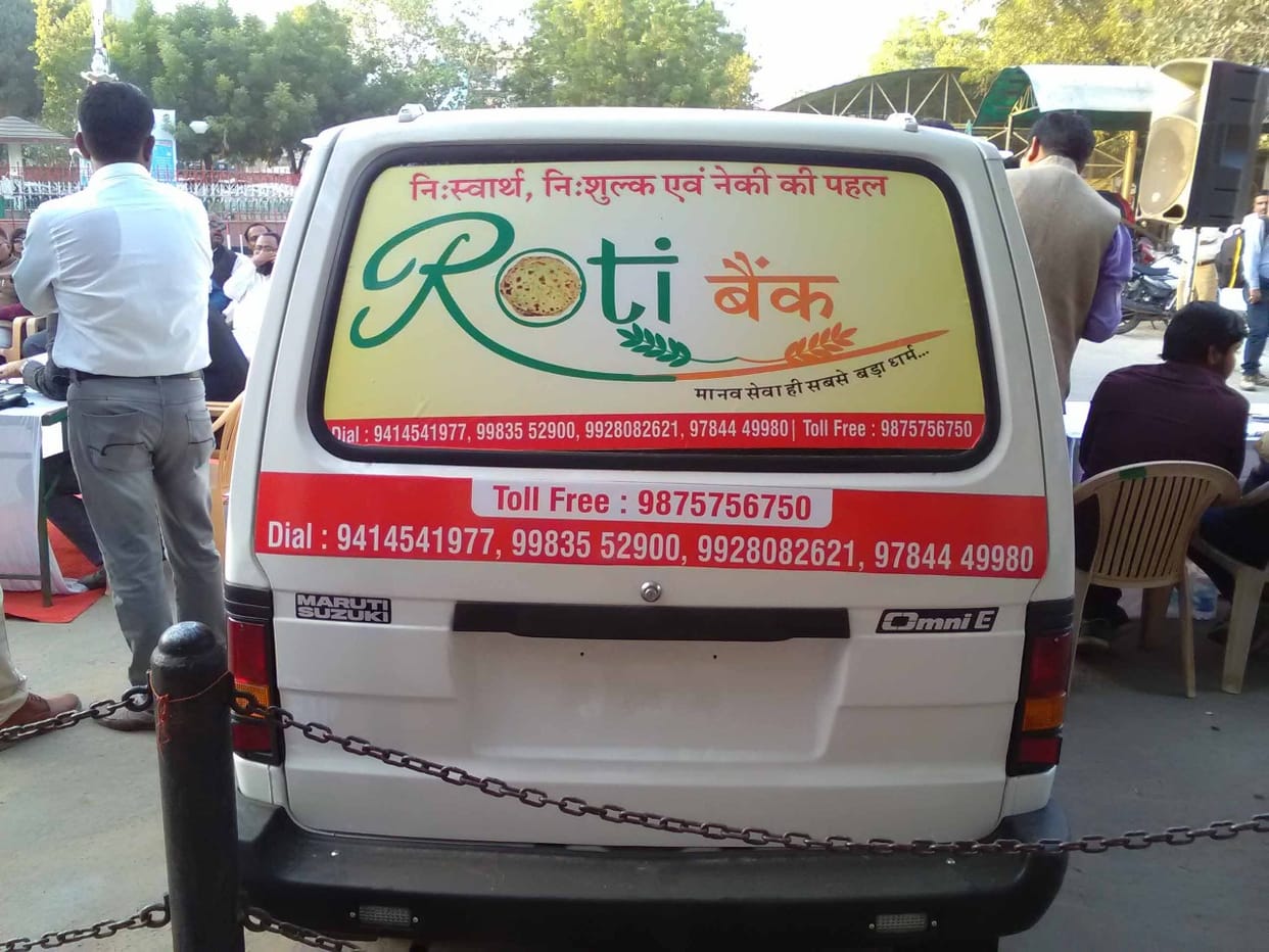 people started a roti bank in jhunjhunu, it helps to provide food for poor 