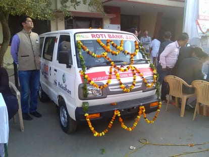 people started a roti bank in jhunjhunu, it helps to provide food for poor 