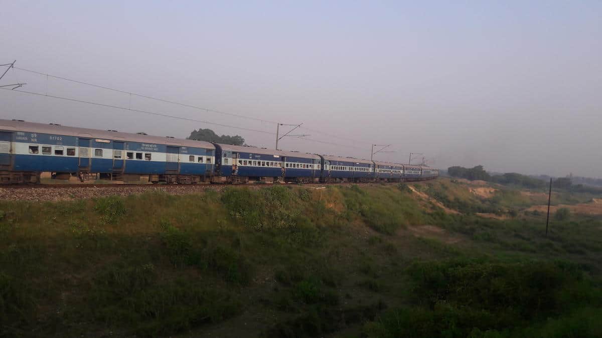 janta and varanasi - bareilly express to be cancelled due to fog till 13 february