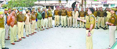Security of 327 polling stations handed over to four thousand policemen