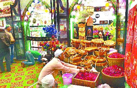 Urs-e-Sharafati launches in Noorani environment