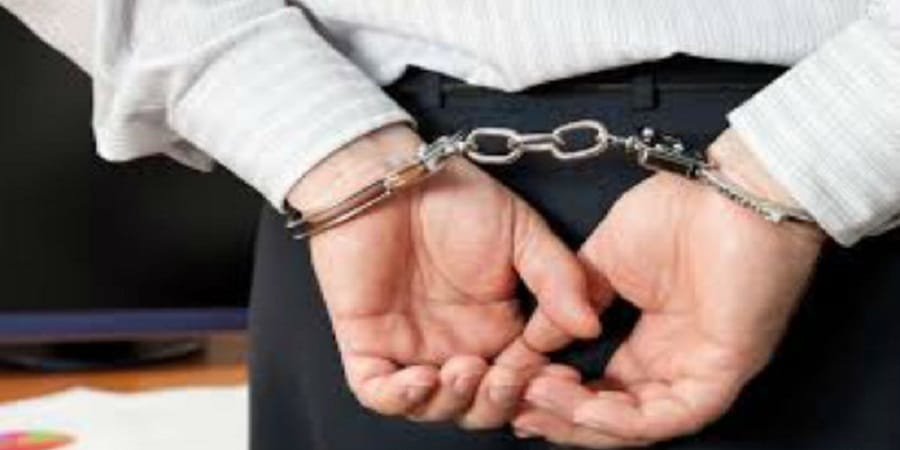 delhi police arrested father, son in woman's molestation case