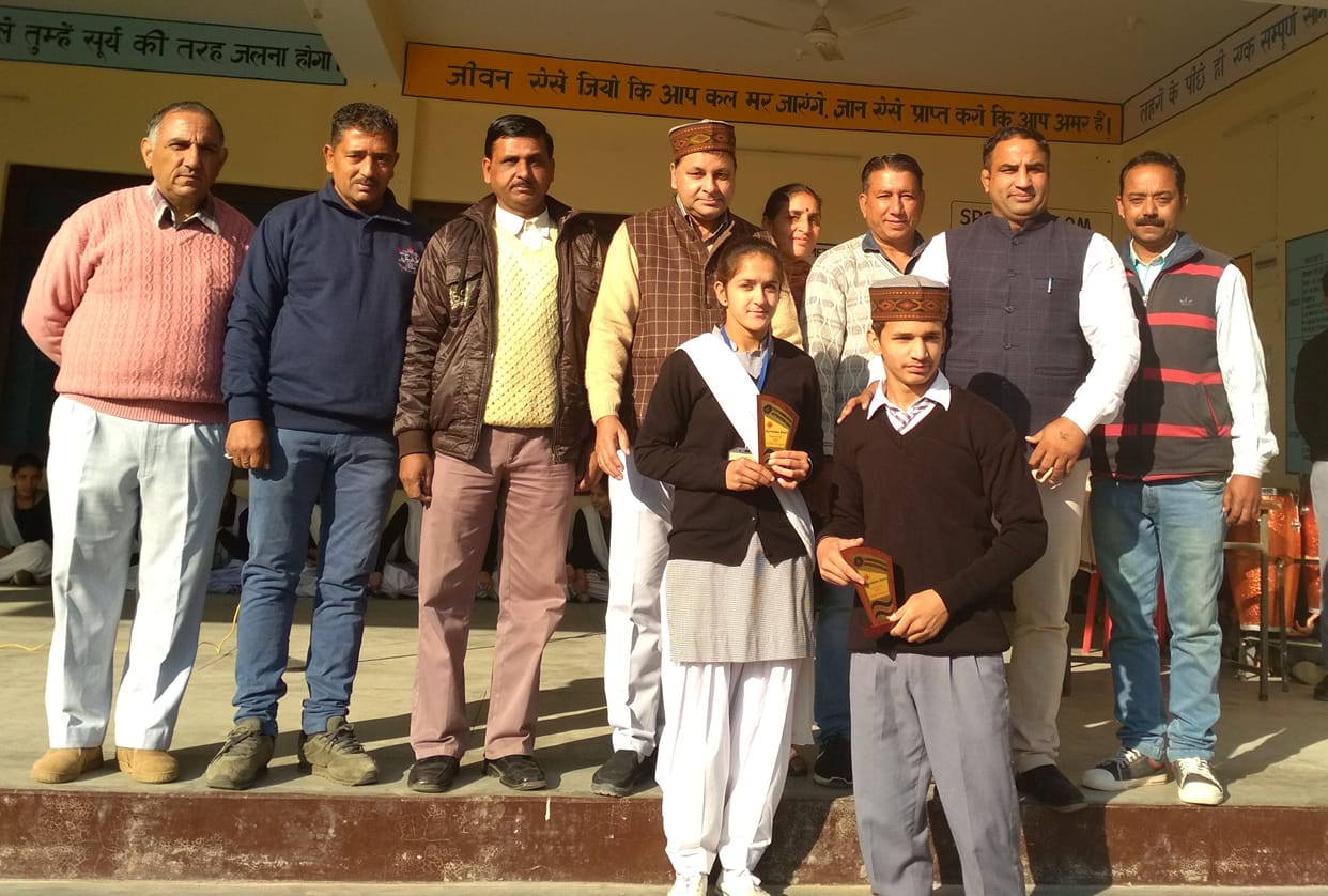 पंजगाई स्कूल के दो पहलवानों ने जीते राष्ट्रीय प्रतियोगिता में पदक