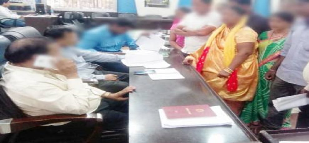 bilaspur woman plead to magistrate i am alive panchayat forged my death certificate