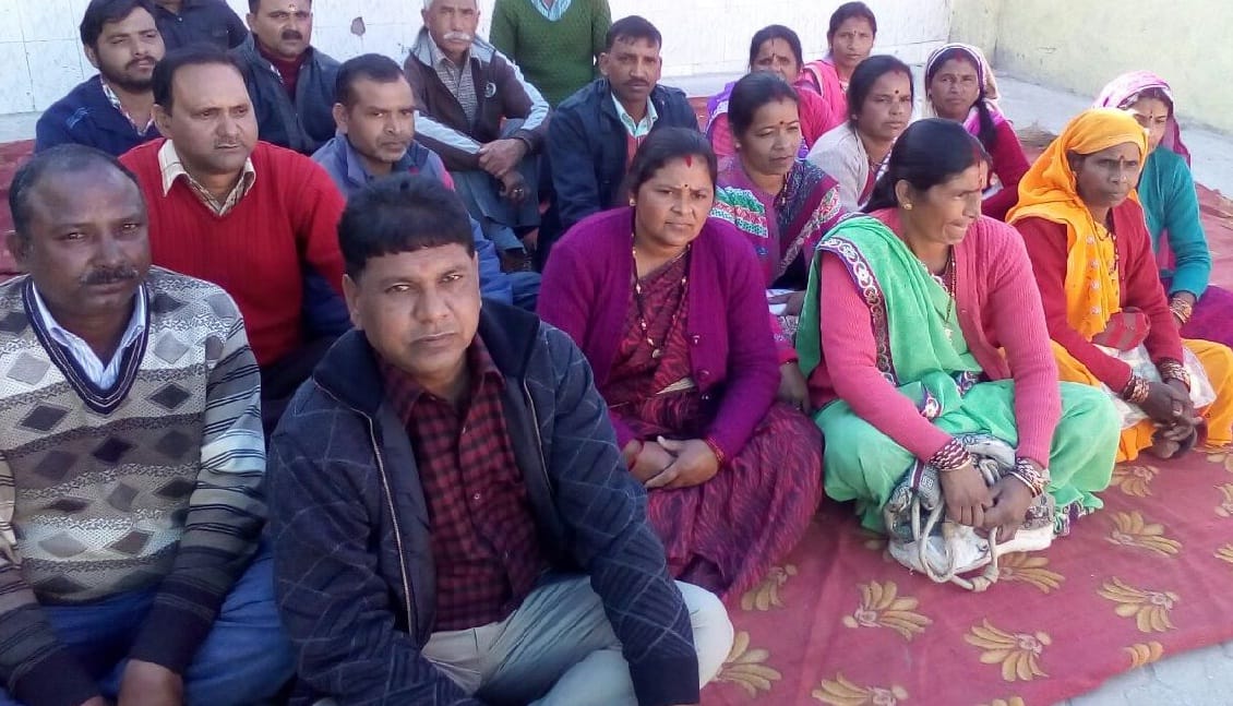 Consent on flotting of businessmen on Agar Road