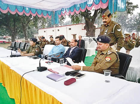 Polling parties to reach booths today