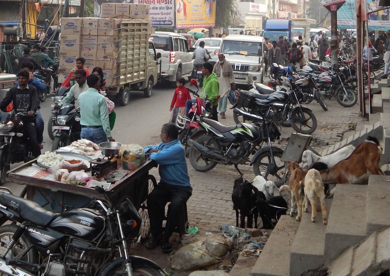 Encroachment, e-rickshaw trouble