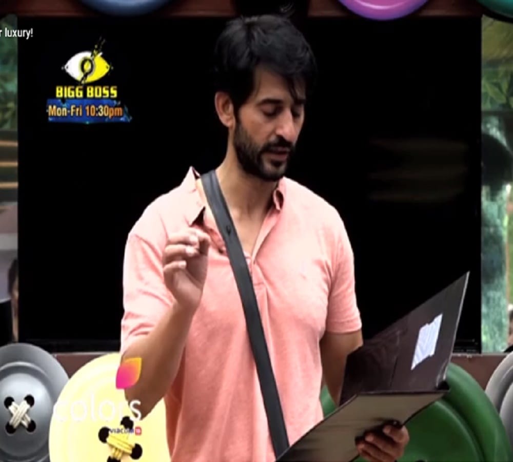  hina and akash took revenge to puneesh and bandgi in task 