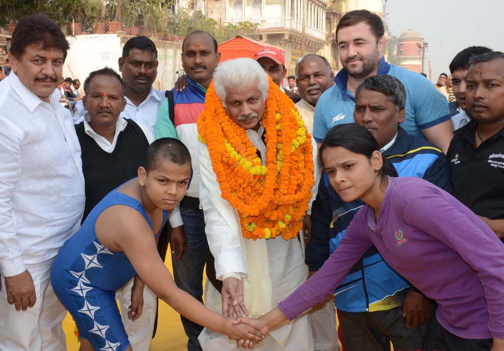 women wrestling in varanasi first day