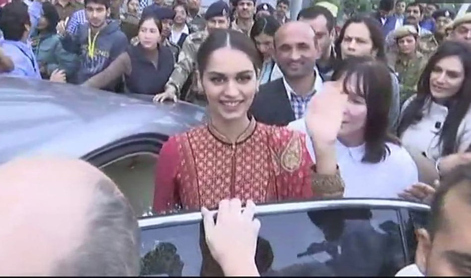 miss world 2017 manushi chhillar arrives delhi gave statement on khap and other issues