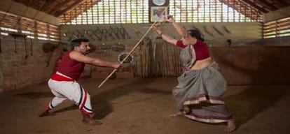 Meenakshi Raghavan Famous by the name of 'Samurai Amma', given training of Fencing 