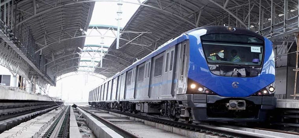 agra officers inspection for metro corridor  