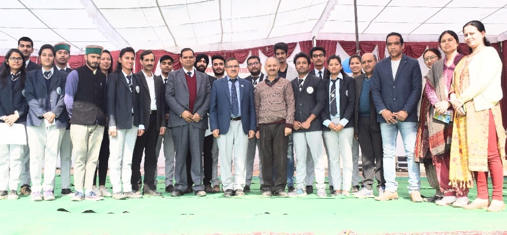 दीपक शर्मा बने अध्यक्ष, छात्राओं ने प्रस्तुत किया रंगारंग सांस्कृतिक कार्यक्रम