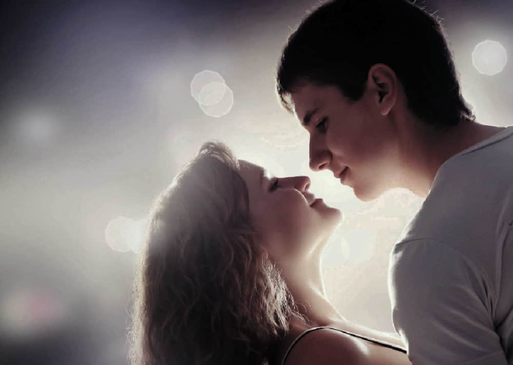 Know what are those 3 things about boys which can impress any girl within few seconds