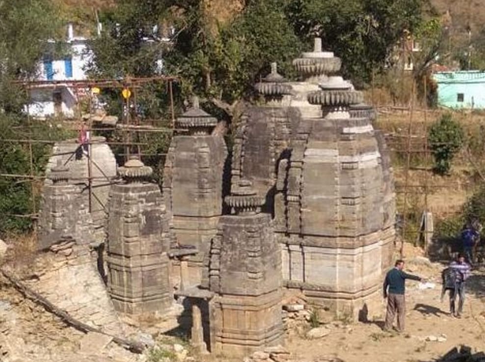  Why the Twelfth Century Shiva Temple Leaning