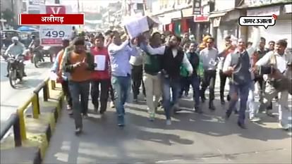 'Padmavati' controversy,: Sanjay Leela Bhansali's dead body funeral procession.