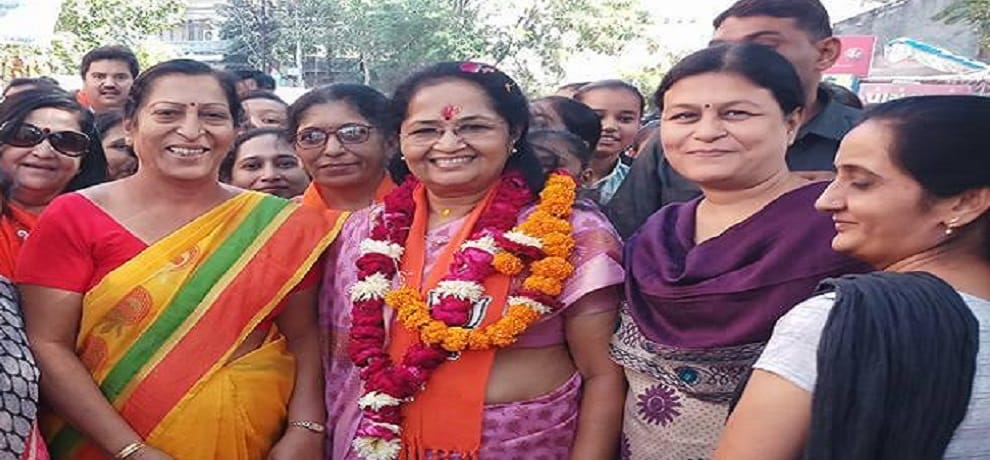 gujarat election cm vijay rupani wife anjali rupani at rajkot west for support for bjp