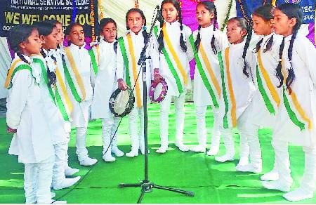 हवाण में नाटी डाल कर मचाया धमाल