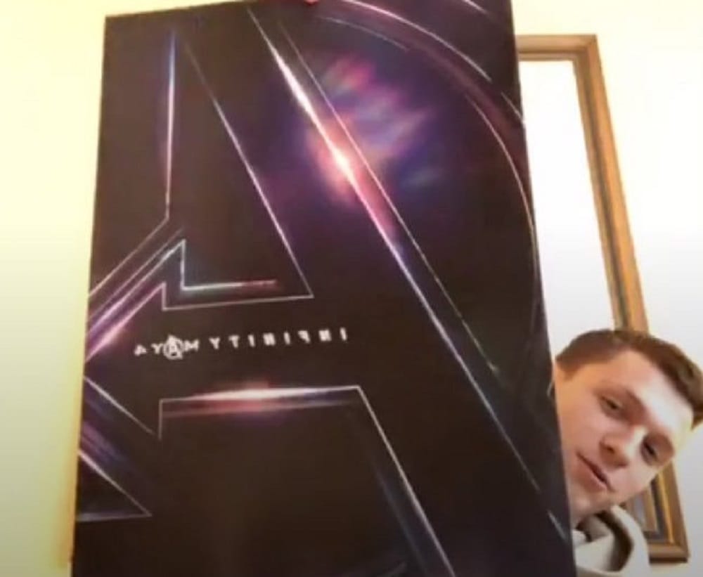 Hollywood Film Avengers Infinity War Teaser Released