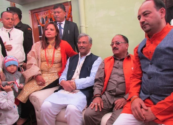 विधायक के भतीजी, भतीजे की शादी समारोह मे पहुंचे सीएम