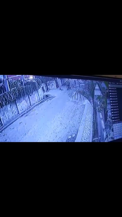 a woman cathes chain snatcher in Lucknow.