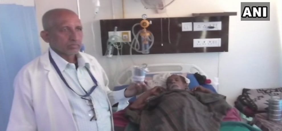 Madhya Pradesh Doctors operate and remove a steel glass from a man rectum in Satna