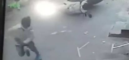 encounter at farsh bazar area, one injured and one managed to elope