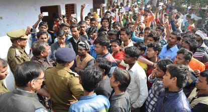 voting in mirzapur chandauli mau and jaunpur for nikay chunav