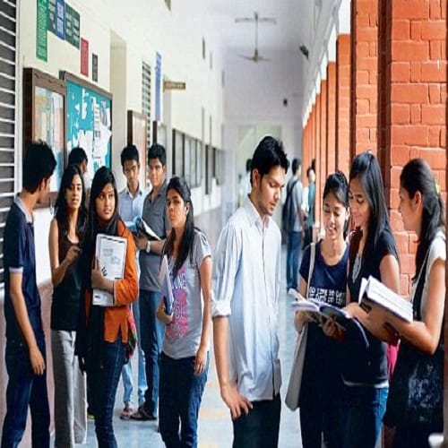 Recruitment to MTS positions in University of Delhi, Qualification 10th pass