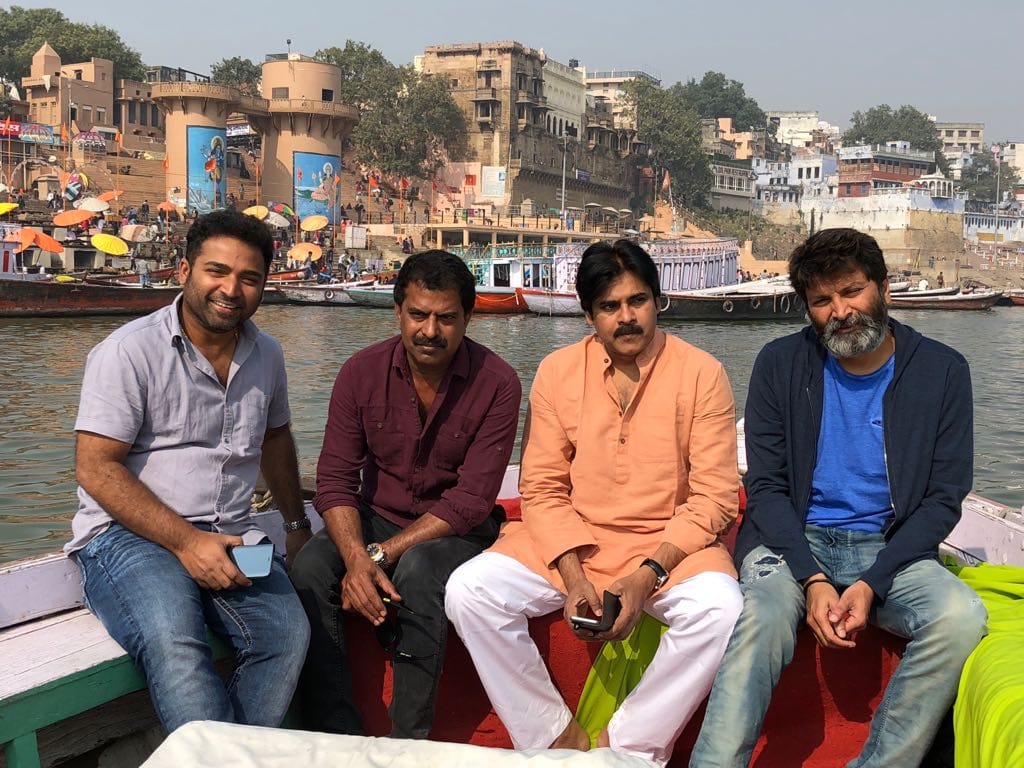 pawan kalyan in varanasi for his film shooting