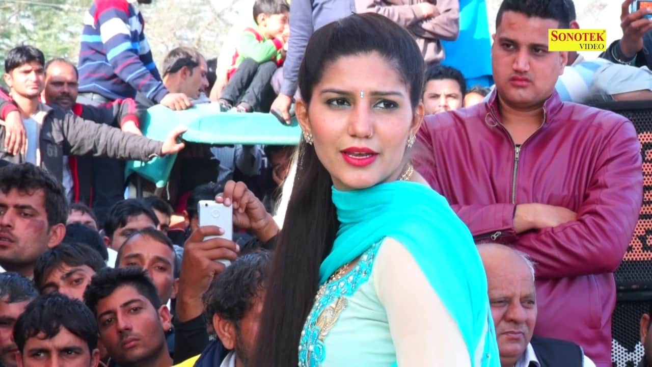 sapna chaudhary photo viral with benafsha soonawala, bigg boss 11