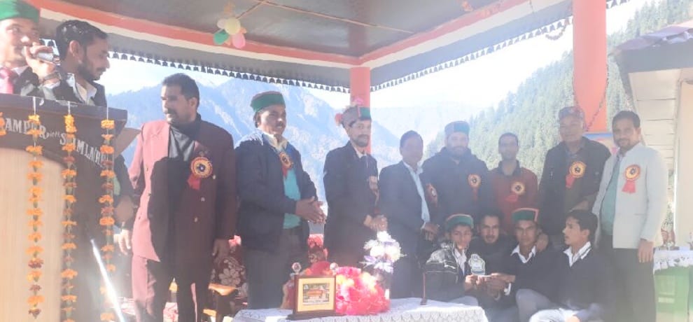 मनीष- शबनम चुने स्टूडेंट ऑफ दी इयर