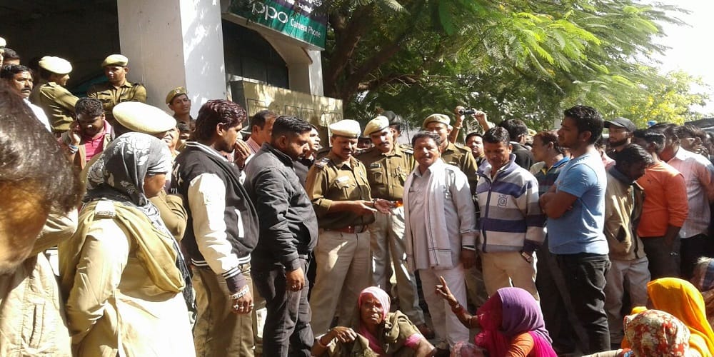 Gang rape victim Attempted suicide in jhansi of  Uttar Pradesh