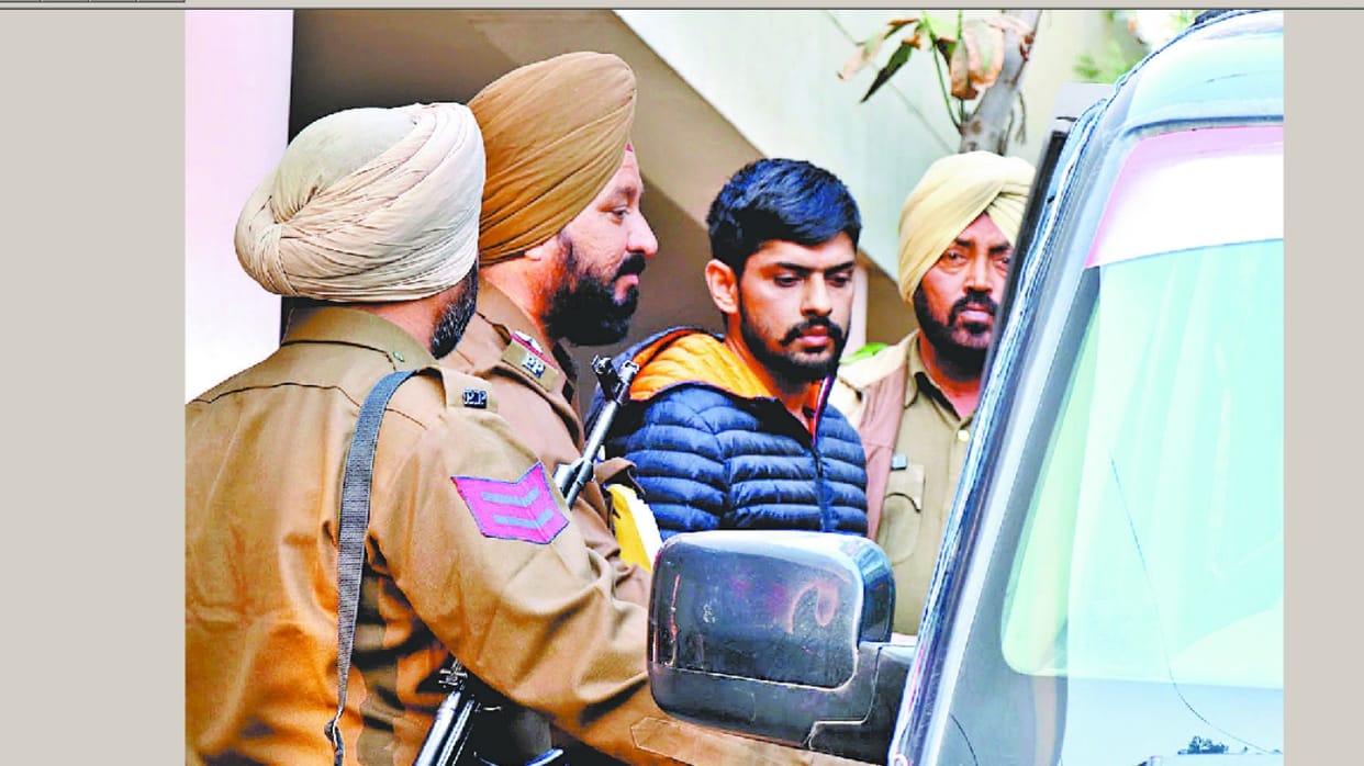 Police reach Faridkot gangster Lawrence with Dabarasi