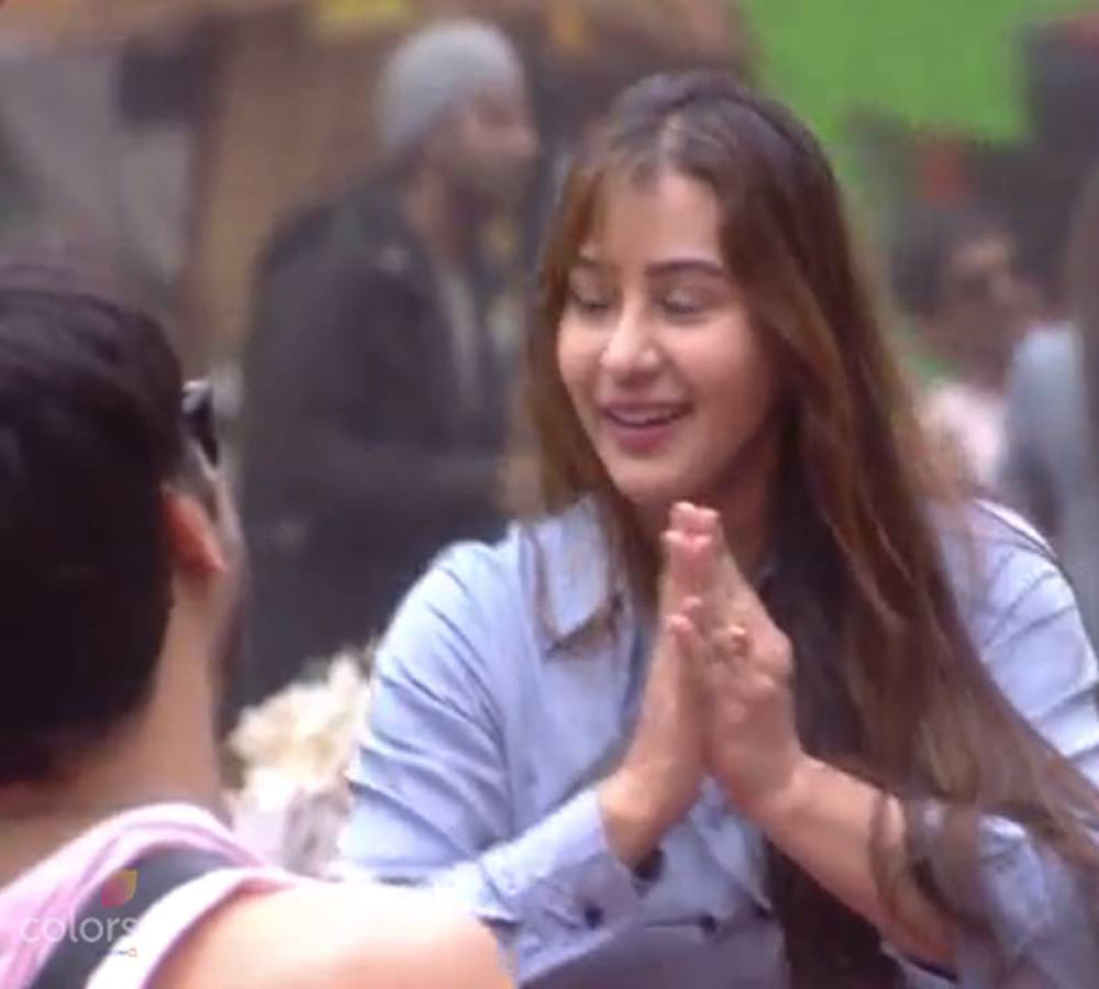shilpa shinde oops moment in bigg boss house