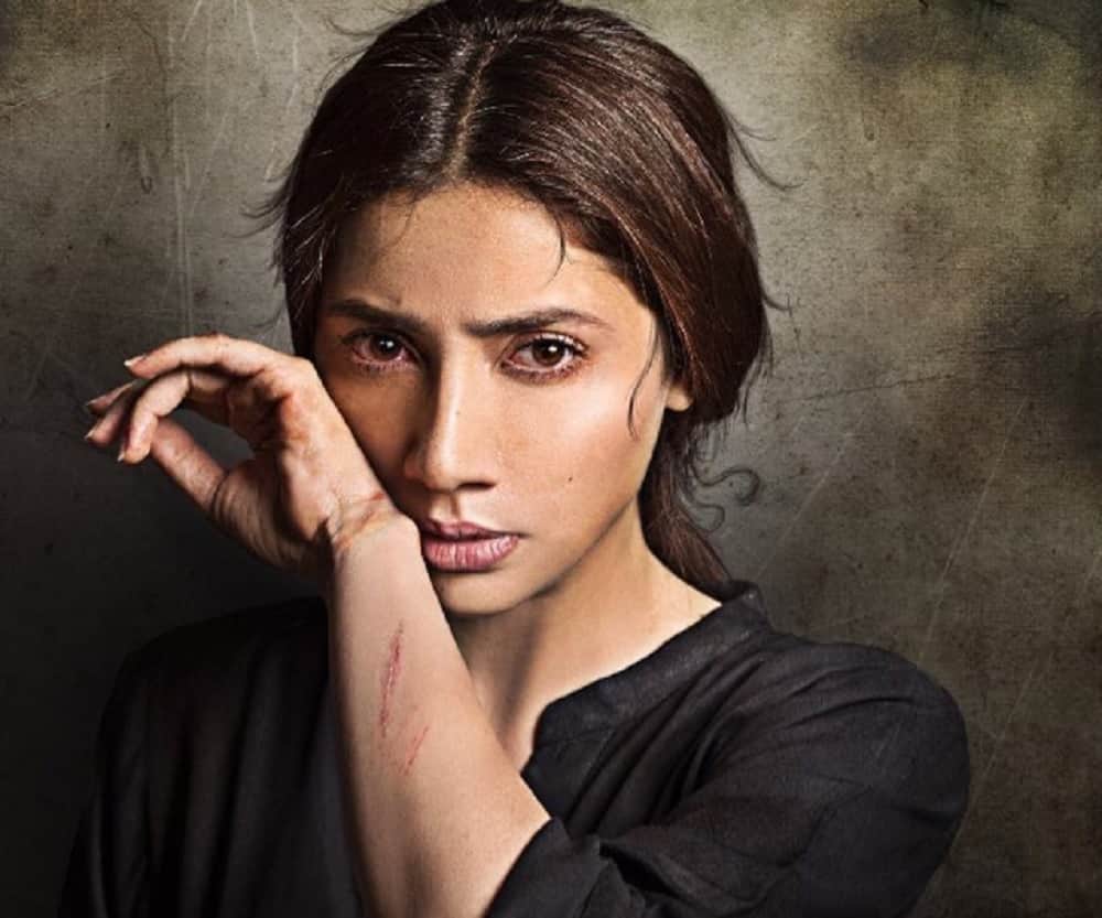 Mahira Khan Covid 19 Positive Latest News Updates in Hindi: pakistani actress mahira khan tested corona positive living in isolated zone