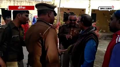 BJP worker And Officer Fight for fake voting.