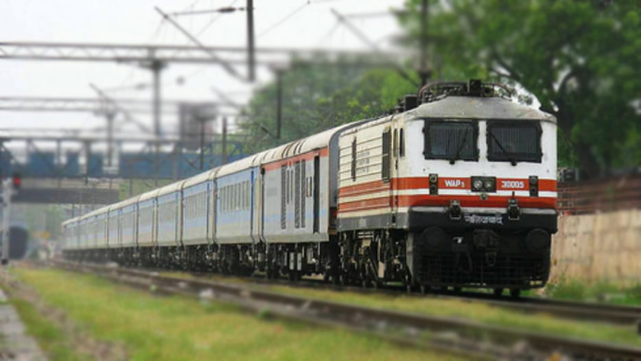 Reverse Shatabdi Express will make Star Hotel feel