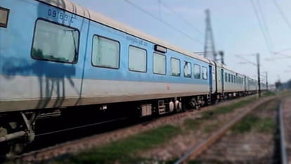 Reverse Shatabdi Express will make Star Hotel feel